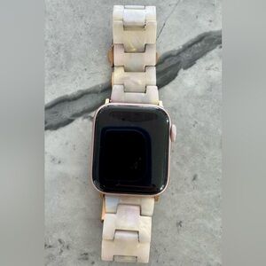 Rose Gold Apple Watch with Iridescent Marble Band- Series 5